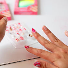 Load image into Gallery viewer, Top Model Artificial Nails