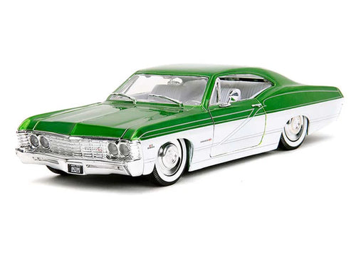 Chev Impala SS Candy Green & White (scale 1 : 24)