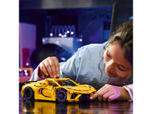 Load image into Gallery viewer, 42205 Chevrolet Corvette Stingray Technic