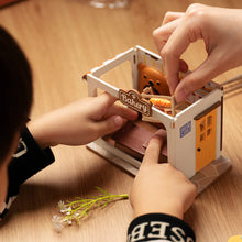 Load image into Gallery viewer, Puzzle 3D Teddy's Breadbox (DIY Miniature House)