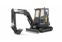 Load image into Gallery viewer, Volvo Excavator ECR40 Bruder