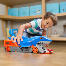 Load image into Gallery viewer, Hot Wheels Shark Chomp Transporter