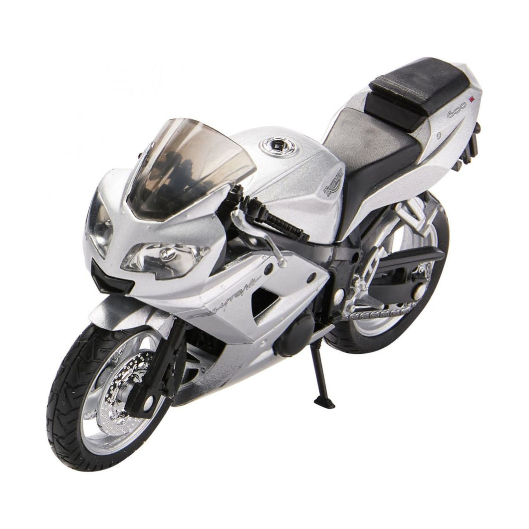 Triumph Daytona 600 Silver (scale 1 : 18)