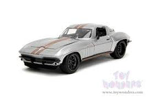 Load image into Gallery viewer, Chev Corvette Silver w Bronze Stripes (scale 1 : 24)(Bigtime