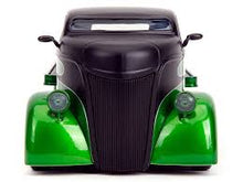 Load image into Gallery viewer, Ford Coe Candy Green &amp; Matt Black 1947 (scale 1 : 24)(Just T