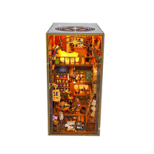 Load image into Gallery viewer, Mira Magic House with Light (pocohouze)