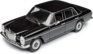 Mercedes-Benz 220 Black (Scale 1 : 24)
