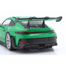 Load image into Gallery viewer, Porsche 911 GT3 Rs (992) Green (Scale 1 : 24)