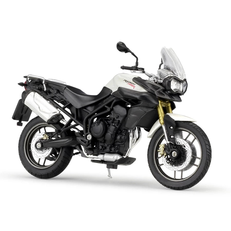 Triumph Tiger 800 (scale 1 : 18)