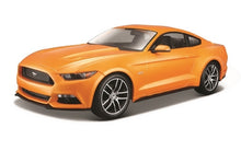 Load image into Gallery viewer, Ford Mustang GT 2015 (scale 1:18)(Orange)