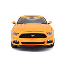 Load image into Gallery viewer, Ford Mustang GT 2015 (scale 1:18)(Orange)