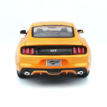 Load image into Gallery viewer, Ford Mustang GT 2015 (scale 1:18)(Orange)
