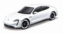 Load image into Gallery viewer, R/C Porsche Taycan Turbo S (scale 1 : 24)