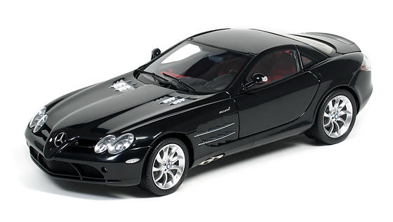 Mercedes Benz SLR McLaren Black (scale 1 : 24)