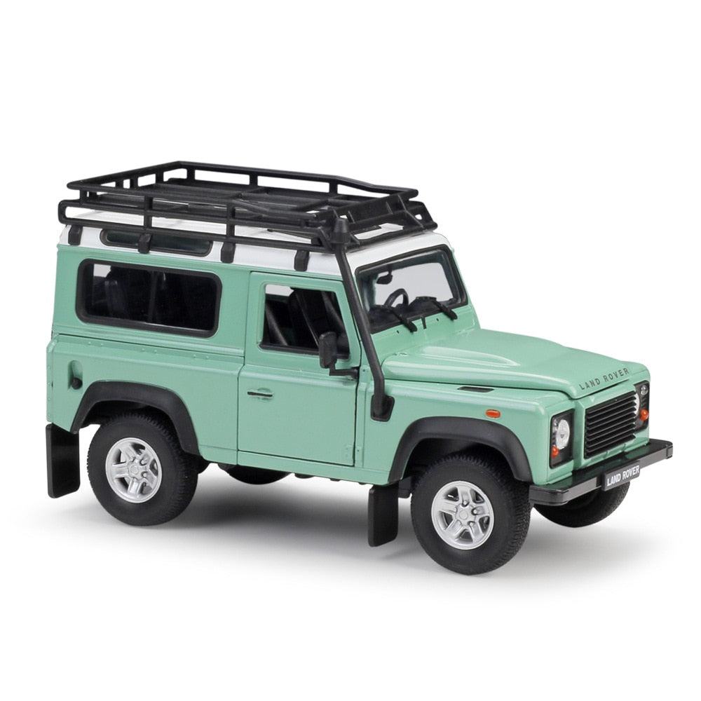Land Rover Defender Green (scale 1:24)