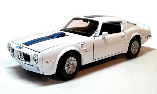 Pontiac Firebird Trans AM White 1972 (scale 1 : 24)
