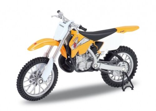 Suzuki RM250 (scale 1 : 18)