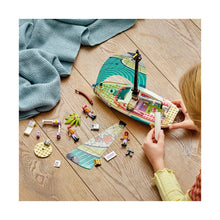 Load image into Gallery viewer, 41716 Stephanie&#39;s Sailing Adventure Friends