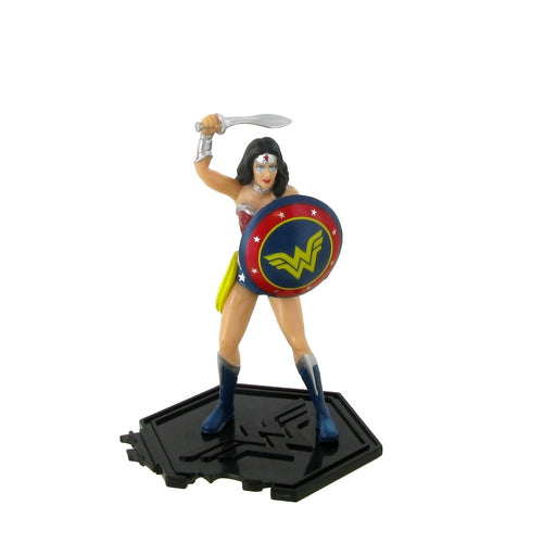 Wonder Woman Figurine - The Justice League is a team of superheroes from comics made up of the main characters of the DC Universe. The original and most well-known formation includes characters like: Superman, Batman, Wonder Woman, The Flash, Green Lantern, Aquaman and Cyborg. The Justice League is one of the main publications of the DC Comics publishing house